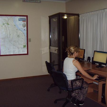 Hotel Embajador Росарио Екстериор снимка