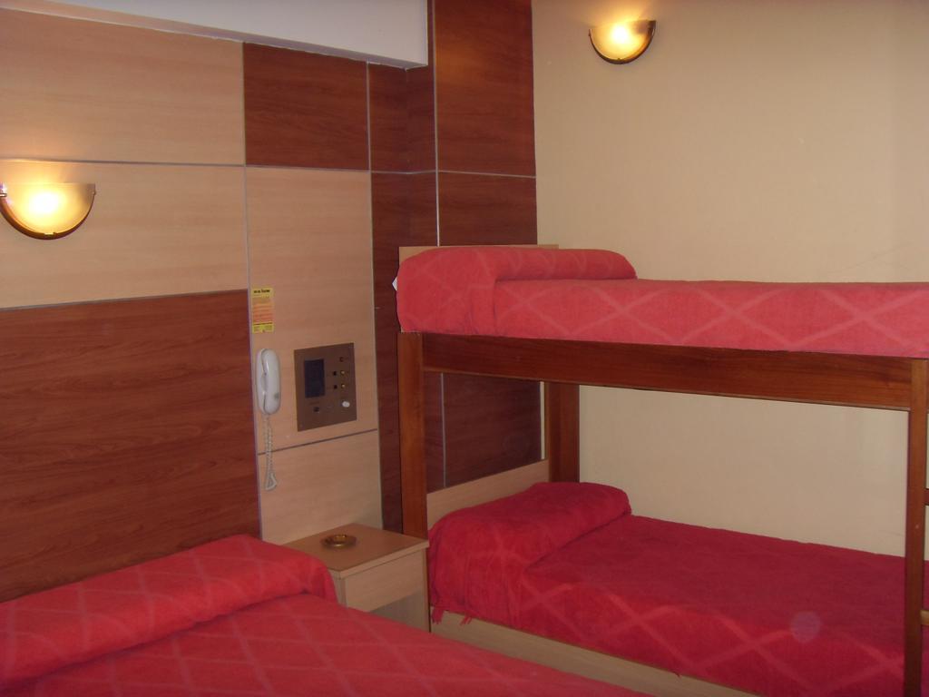 Hotel Embajador Росарио Стая снимка