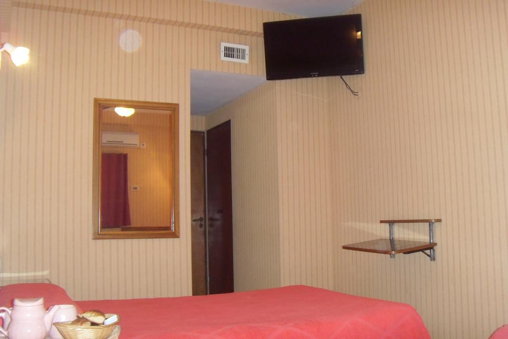 Hotel Embajador Росарио Стая снимка